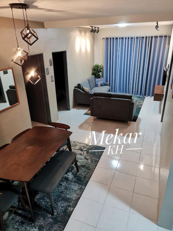 Apartment Mekar Kh *