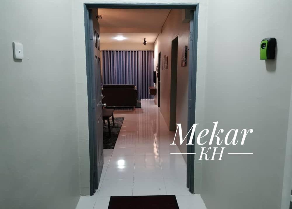 Apartment Mekar Kh